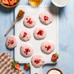 Frozen yogurt bites